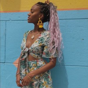 Two piece palm tree set